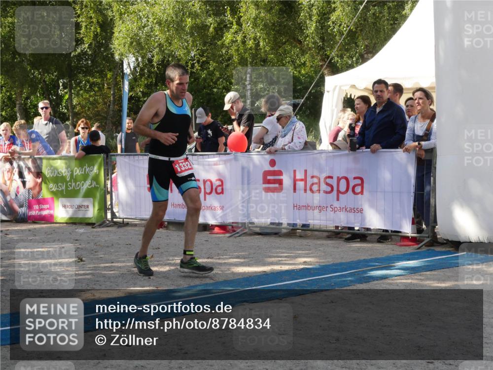 07.09.2025 - 19. Norderstedt Triathlon Zöllner http://msf.ph/oto/8784834 07.09.2025 12:28:16 Ziel 1332 meine-sportfotos.de