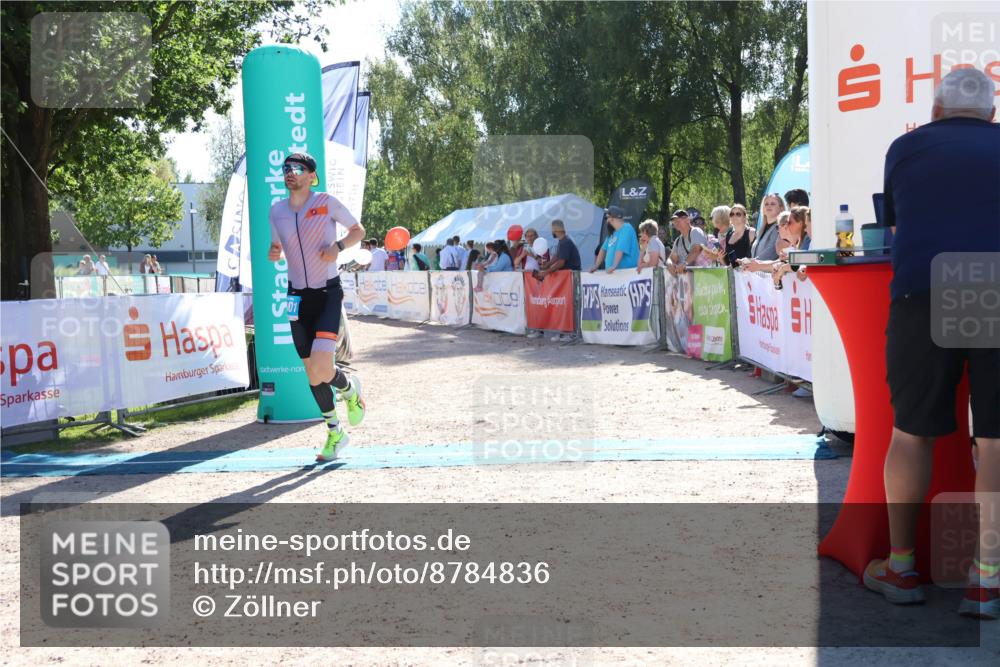 07.09.2025 - 19. Norderstedt Triathlon Zöllner http://msf.ph/oto/8784836 07.09.2025 15:25:04 Ziel 1401 meine-sportfotos.de