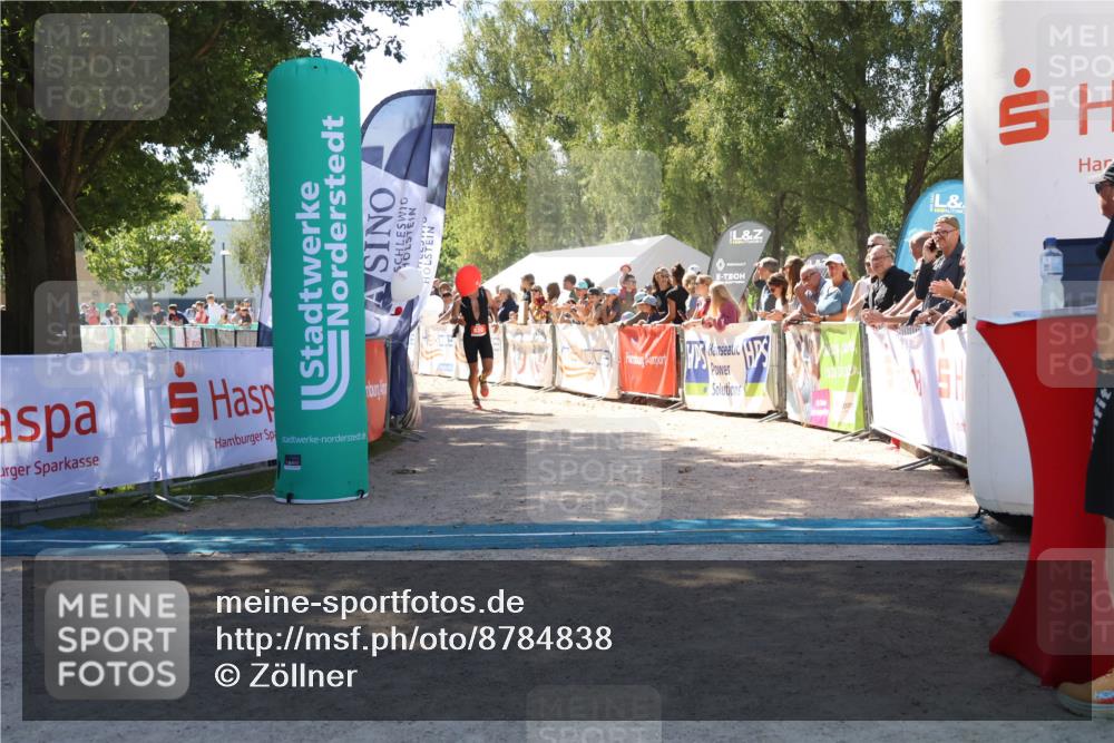 07.09.2025 - 19. Norderstedt Triathlon Zöllner http://msf.ph/oto/8784838 07.09.2025 13:12:08 Ziel 820 meine-sportfotos.de