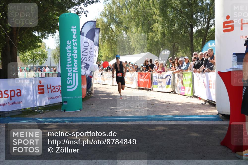 07.09.2025 - 19. Norderstedt Triathlon Zöllner http://msf.ph/oto/8784849 07.09.2025 13:12:09 Ziel 820 meine-sportfotos.de