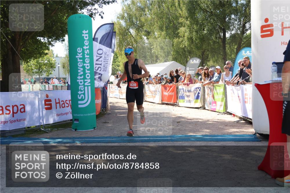07.09.2025 - 19. Norderstedt Triathlon Zöllner http://msf.ph/oto/8784858 07.09.2025 13:12:11 Ziel 820 meine-sportfotos.de