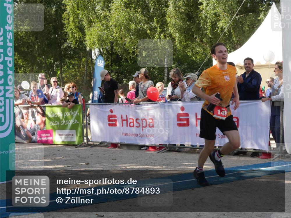 07.09.2025 - 19. Norderstedt Triathlon Zöllner http://msf.ph/oto/8784893 07.09.2025 12:29:28 Ziel 149, 155 meine-sportfotos.de