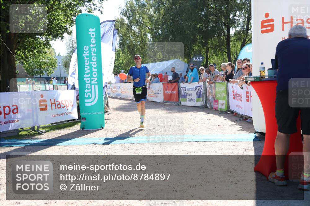07.09.2025 - 19. Norderstedt Triathlon Zöllner http://msf.ph/oto/8784897 07.09.2025 15:25:09 Ziel 1008, 1401 meine-sportfotos.de
