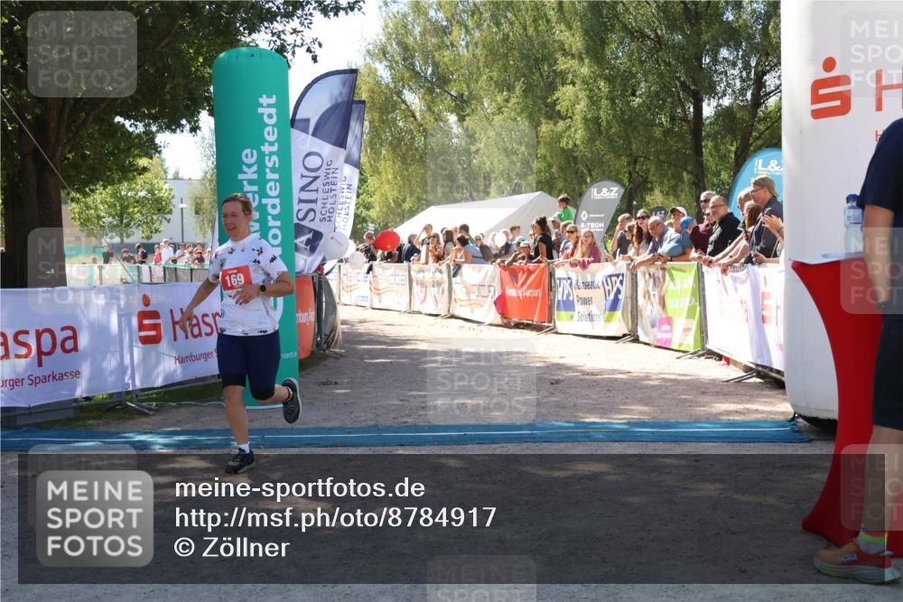 07.09.2025 - 19. Norderstedt Triathlon Zöllner http://msf.ph/oto/8784917 07.09.2025 13:12:26 Ziel 169, 700 meine-sportfotos.de