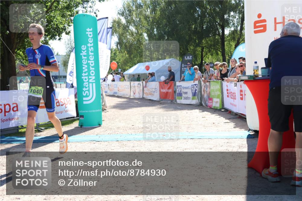 07.09.2025 - 19. Norderstedt Triathlon Zöllner http://msf.ph/oto/8784930 07.09.2025 15:25:22 Ziel 1040 meine-sportfotos.de