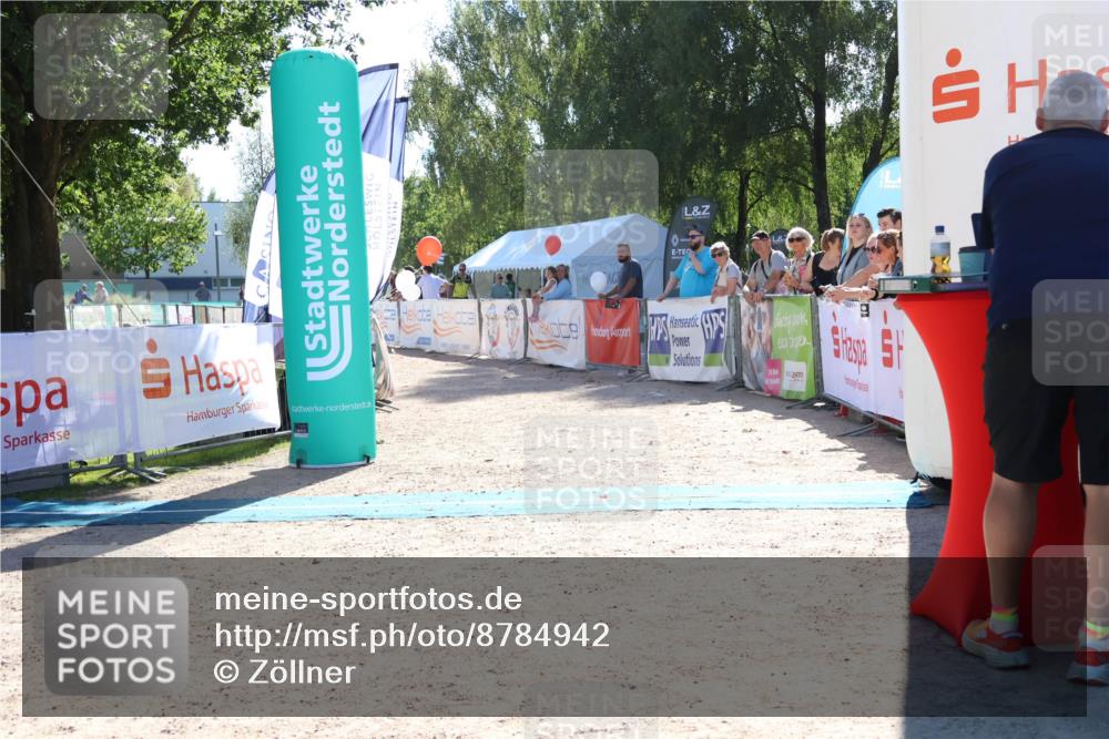 07.09.2025 - 19. Norderstedt Triathlon Zöllner http://msf.ph/oto/8784942 07.09.2025 15:25:23 Ziel 1040 meine-sportfotos.de