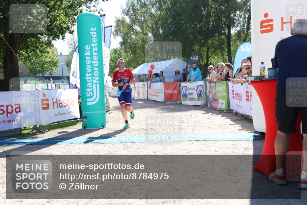 07.09.2025 - 19. Norderstedt Triathlon Zöllner http://msf.ph/oto/8784975 07.09.2025 15:26:01 Ziel 366 meine-sportfotos.de