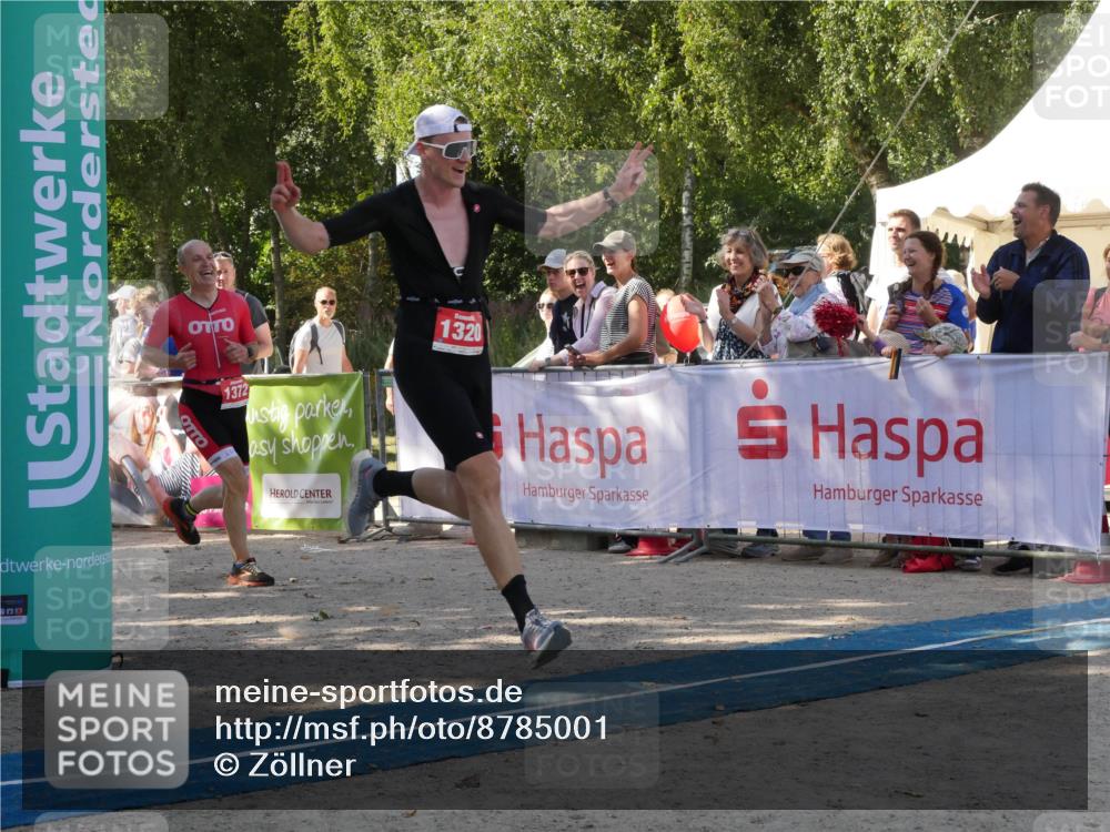 07.09.2025 - 19. Norderstedt Triathlon Zöllner http://msf.ph/oto/8785001 07.09.2025 12:31:21 Ziel 1320, 1372 meine-sportfotos.de