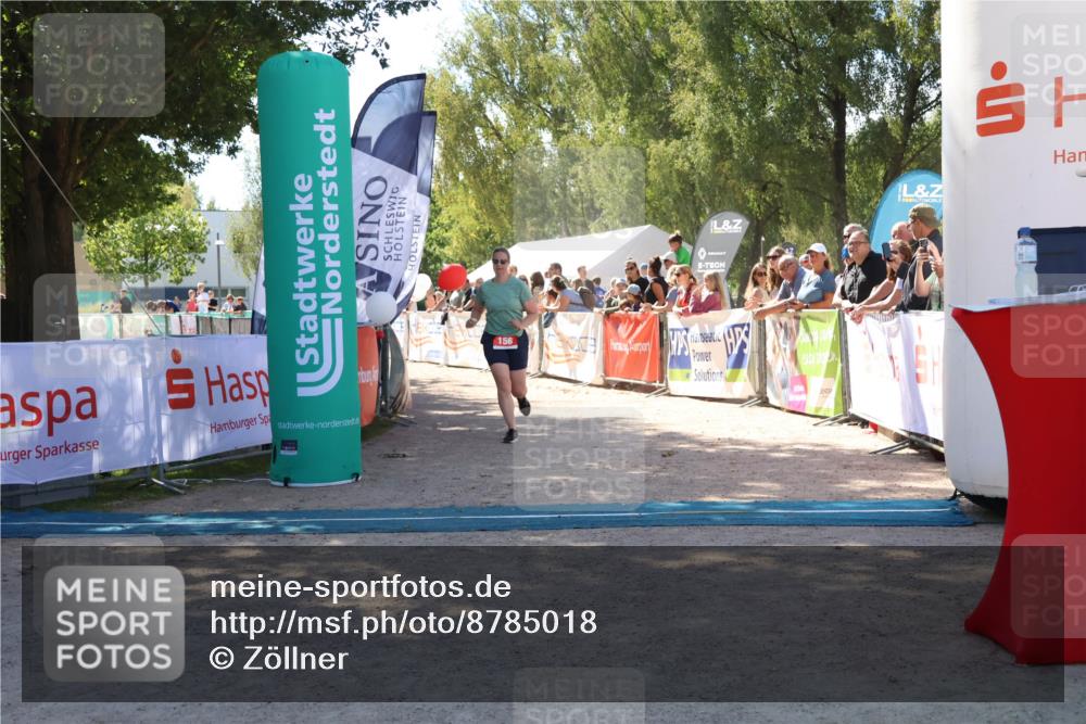 07.09.2025 - 19. Norderstedt Triathlon Zöllner http://msf.ph/oto/8785018 07.09.2025 13:13:10 Ziel 156, 1322 meine-sportfotos.de