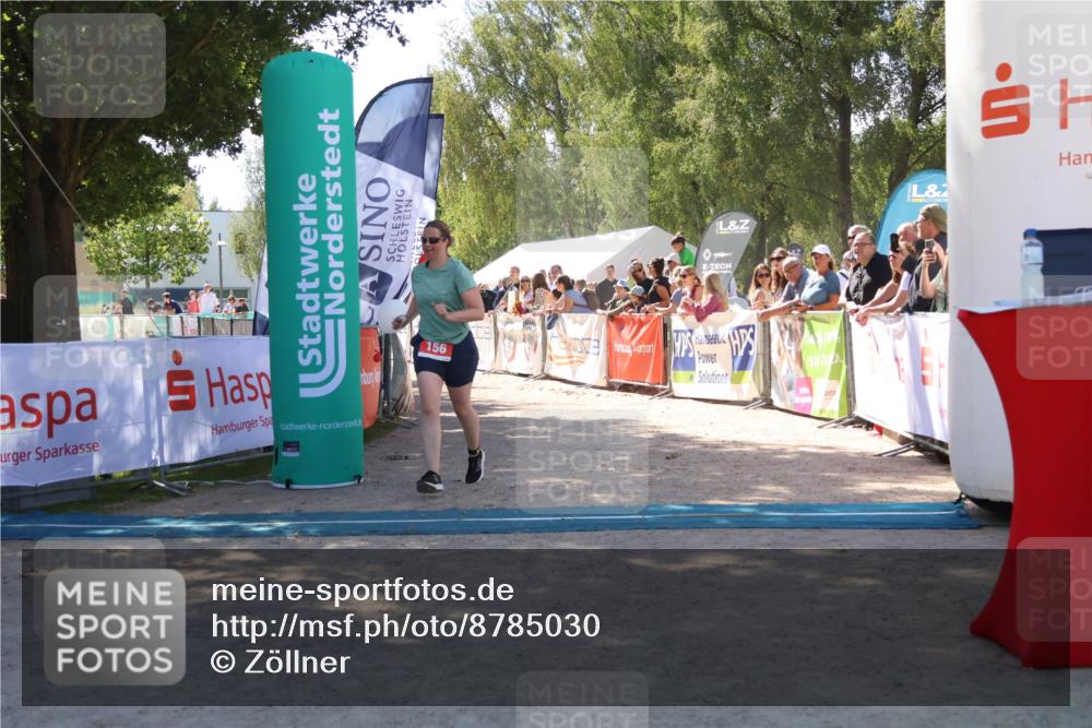 07.09.2025 - 19. Norderstedt Triathlon Zöllner http://msf.ph/oto/8785030 07.09.2025 13:13:11 Ziel 156, 1322 meine-sportfotos.de