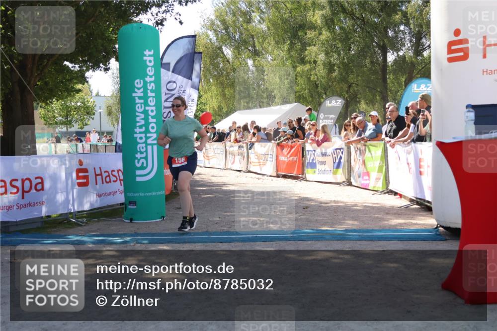 07.09.2025 - 19. Norderstedt Triathlon Zöllner http://msf.ph/oto/8785032 07.09.2025 13:13:11 Ziel 156, 1322 meine-sportfotos.de