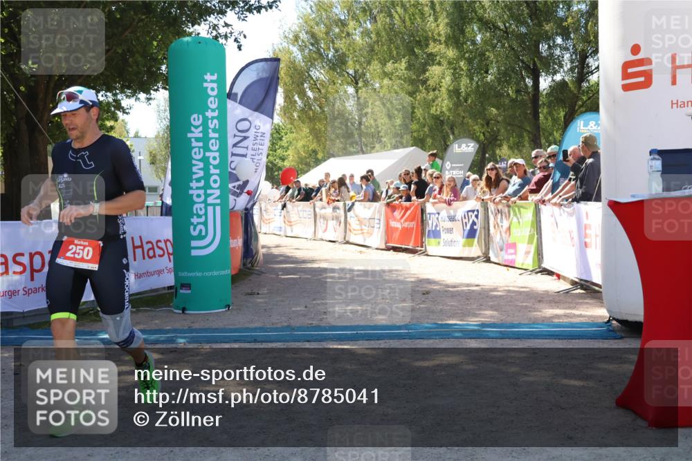 07.09.2025 - 19. Norderstedt Triathlon Zöllner http://msf.ph/oto/8785041 07.09.2025 13:13:27 Ziel 250 meine-sportfotos.de