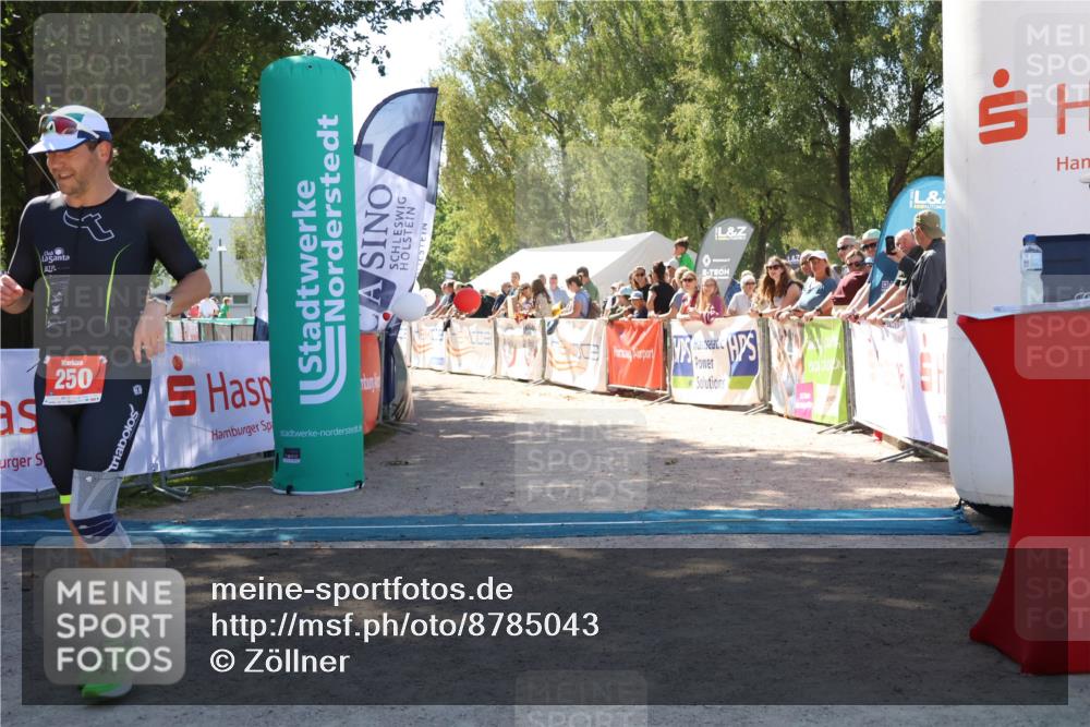 07.09.2025 - 19. Norderstedt Triathlon Zöllner http://msf.ph/oto/8785043 07.09.2025 13:13:27 Ziel 250 meine-sportfotos.de