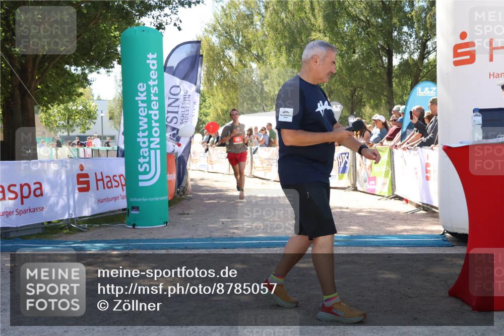 07.09.2025 - 19. Norderstedt Triathlon Zöllner http://msf.ph/oto/8785057 07.09.2025 13:13:36 Ziel 701 meine-sportfotos.de