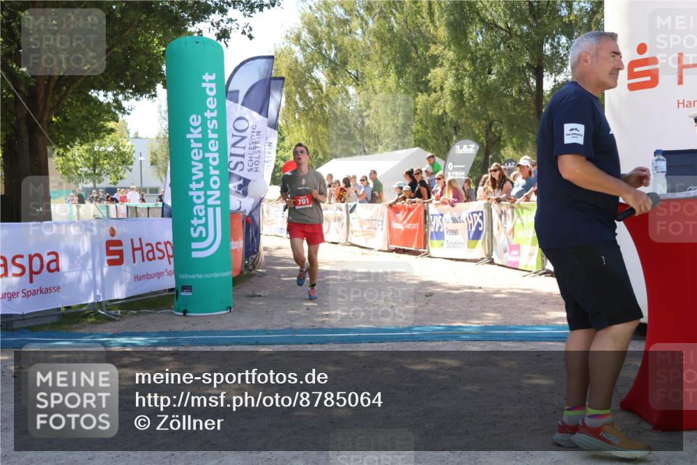 07.09.2025 - 19. Norderstedt Triathlon Zöllner http://msf.ph/oto/8785064 07.09.2025 13:13:37 Ziel 701 meine-sportfotos.de