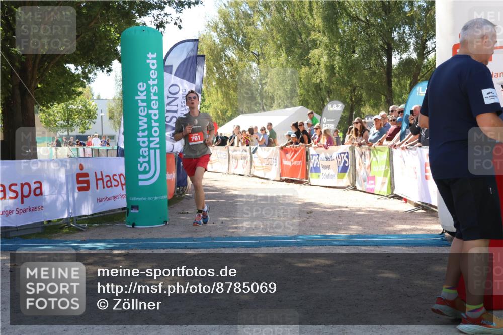 07.09.2025 - 19. Norderstedt Triathlon Zöllner http://msf.ph/oto/8785069 07.09.2025 13:13:38 Ziel 701 meine-sportfotos.de