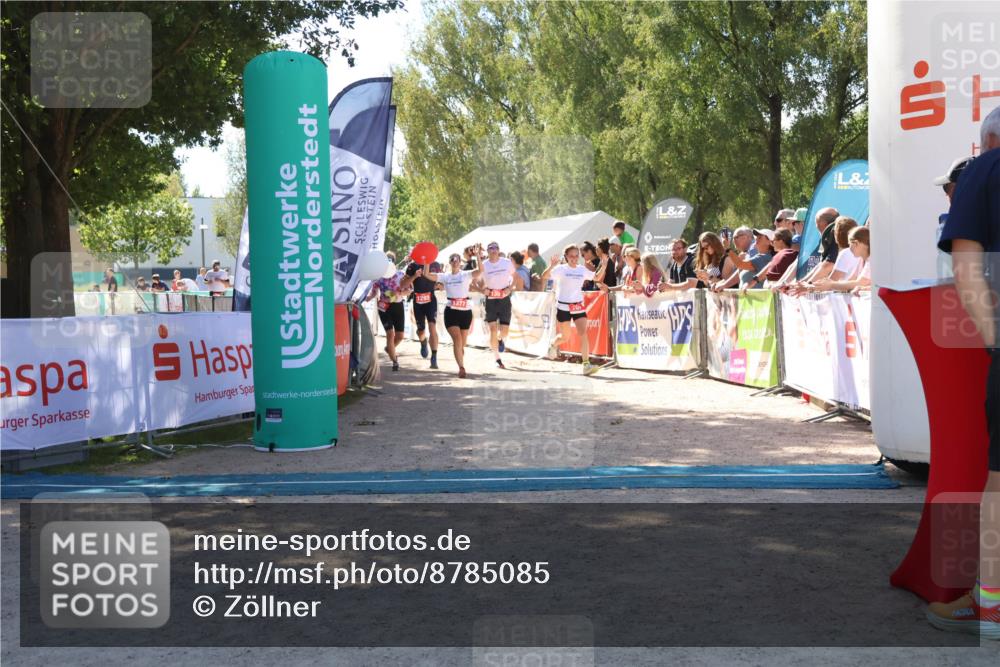 07.09.2025 - 19. Norderstedt Triathlon Zöllner http://msf.ph/oto/8785085 07.09.2025 13:14:11 Ziel 139, 302, 780, 1277, 1293 meine-sportfotos.de