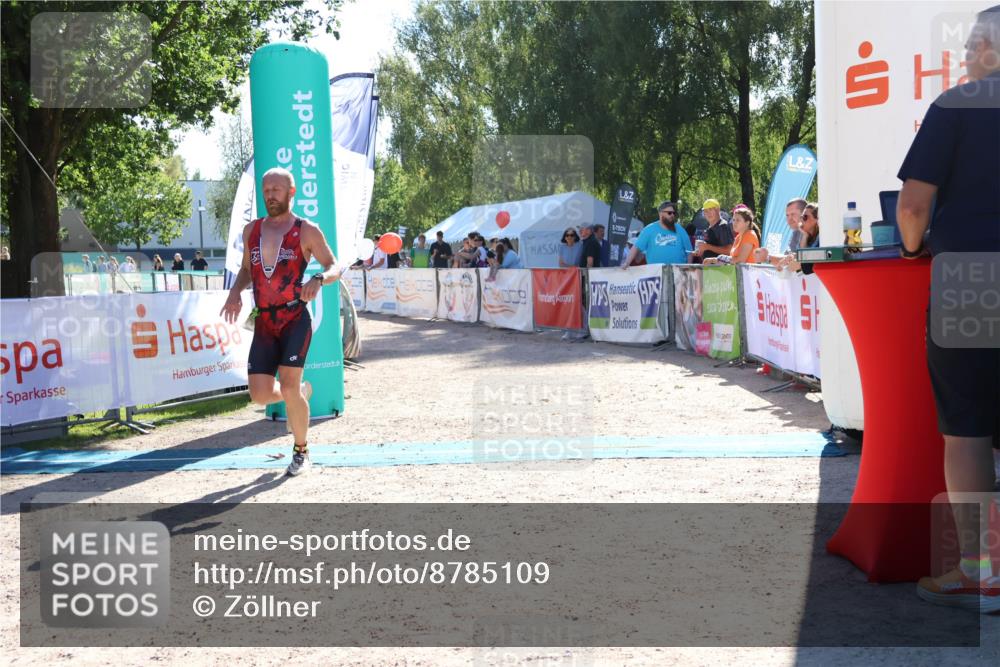 07.09.2025 - 19. Norderstedt Triathlon Zöllner http://msf.ph/oto/8785109 07.09.2025 15:28:17 Ziel 961 meine-sportfotos.de