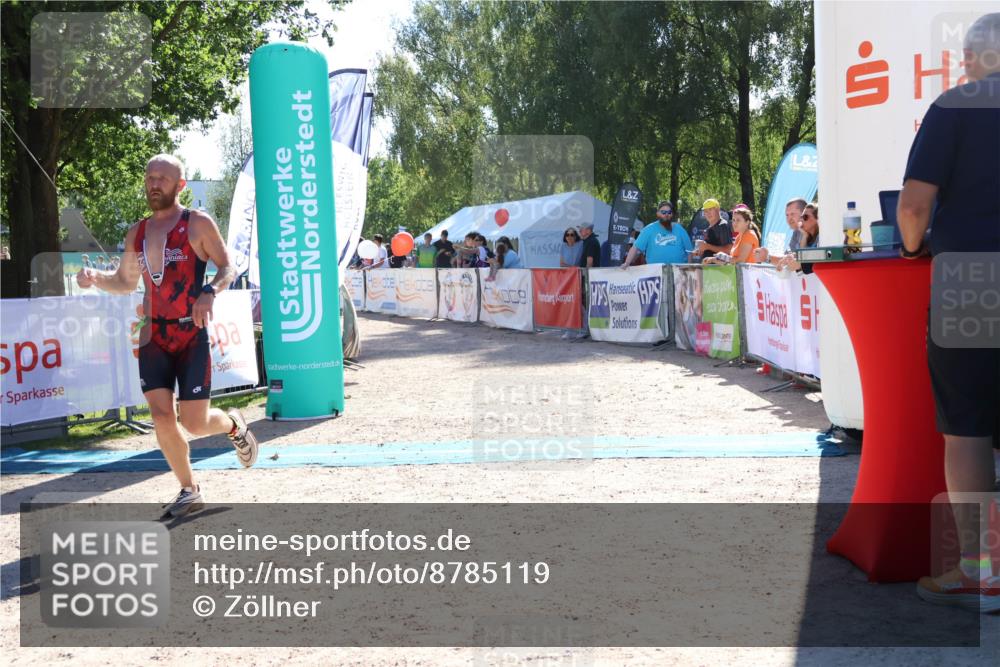 07.09.2025 - 19. Norderstedt Triathlon Zöllner http://msf.ph/oto/8785119 07.09.2025 15:28:18 Ziel 961 meine-sportfotos.de