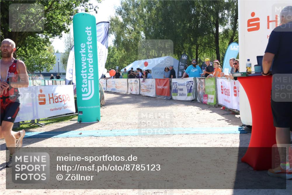 07.09.2025 - 19. Norderstedt Triathlon Zöllner http://msf.ph/oto/8785123 07.09.2025 15:28:18 Ziel 961 meine-sportfotos.de