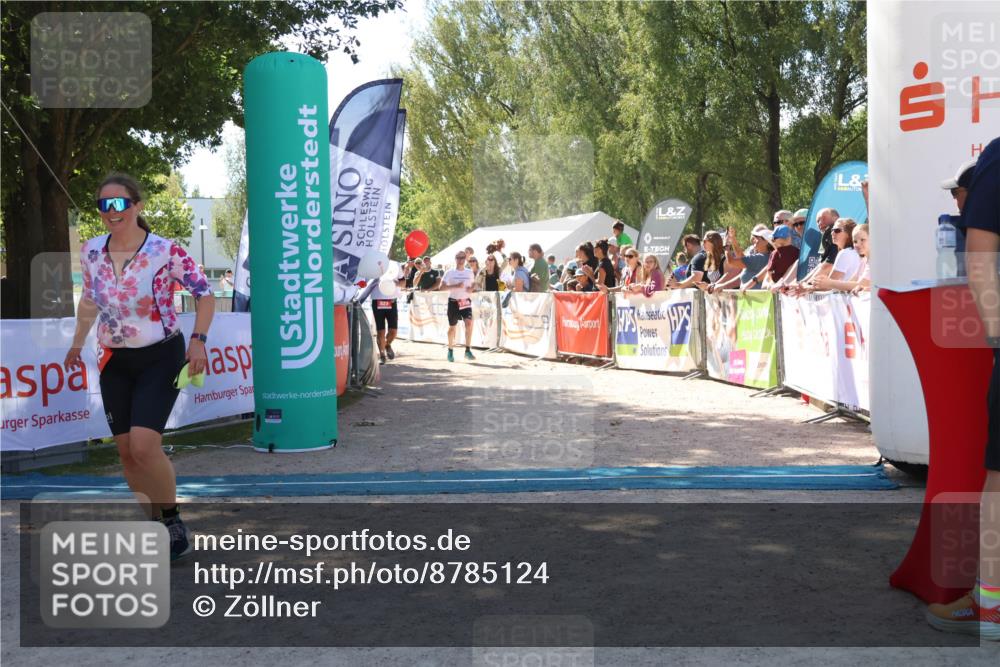 07.09.2025 - 19. Norderstedt Triathlon Zöllner http://msf.ph/oto/8785124 07.09.2025 13:14:17 Ziel 139, 302, 780, 827, 1277, 1293, 1398 meine-sportfotos.de