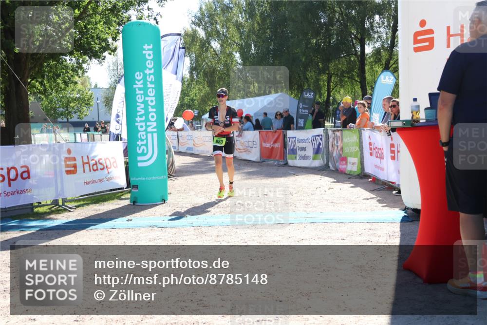 07.09.2025 - 19. Norderstedt Triathlon Zöllner http://msf.ph/oto/8785148 07.09.2025 15:28:29 Ziel 983 meine-sportfotos.de