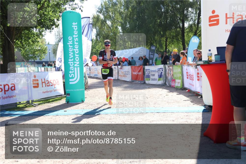 07.09.2025 - 19. Norderstedt Triathlon Zöllner http://msf.ph/oto/8785155 07.09.2025 15:28:29 Ziel 983 meine-sportfotos.de