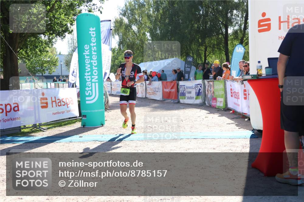 07.09.2025 - 19. Norderstedt Triathlon Zöllner http://msf.ph/oto/8785157 07.09.2025 15:28:30 Ziel 983 meine-sportfotos.de