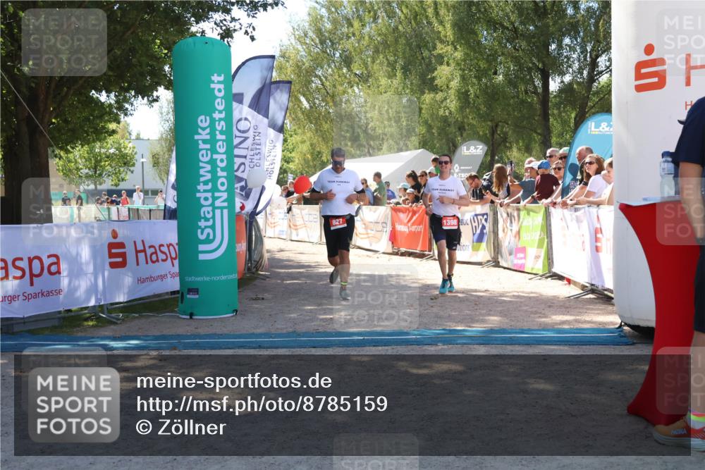 07.09.2025 - 19. Norderstedt Triathlon Zöllner http://msf.ph/oto/8785159 07.09.2025 13:14:20 Ziel 139, 302, 780, 827, 1277, 1293, 1398 meine-sportfotos.de