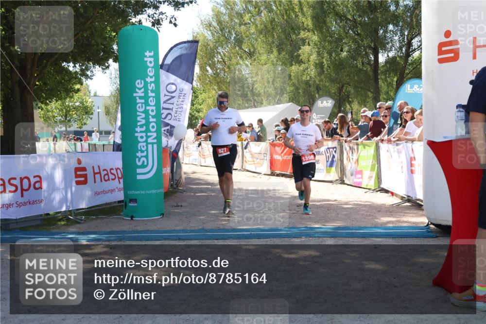 07.09.2025 - 19. Norderstedt Triathlon Zöllner http://msf.ph/oto/8785164 07.09.2025 13:14:20 Ziel 139, 302, 780, 827, 1277, 1293, 1398 meine-sportfotos.de