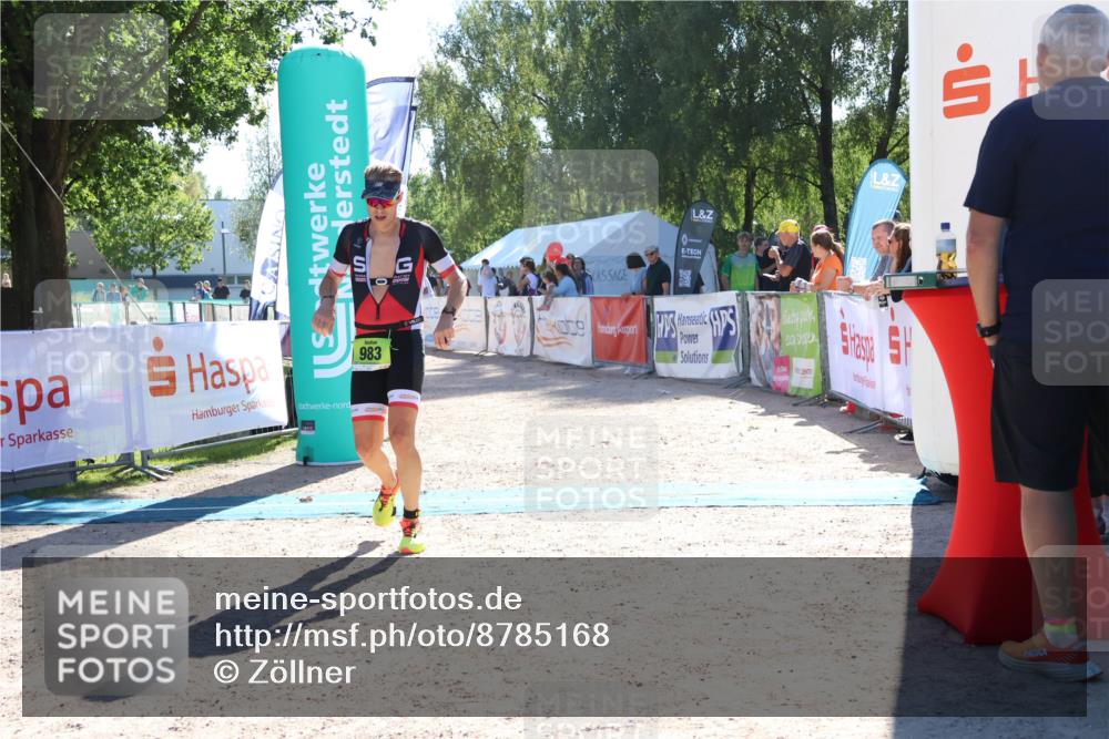 07.09.2025 - 19. Norderstedt Triathlon Zöllner http://msf.ph/oto/8785168 07.09.2025 15:28:30 Ziel 983 meine-sportfotos.de