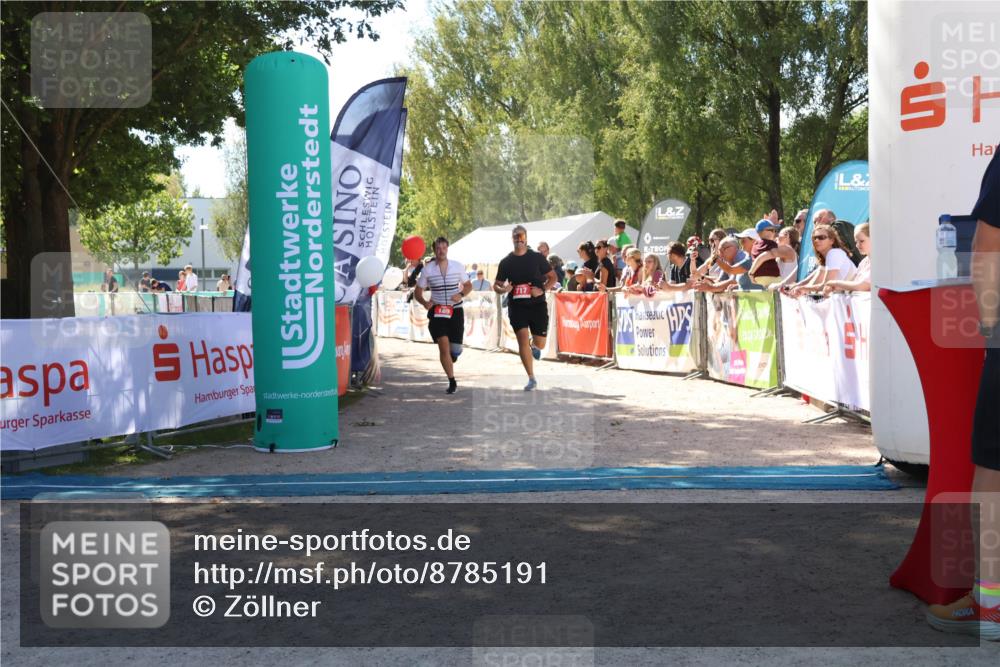 07.09.2025 - 19. Norderstedt Triathlon Zöllner http://msf.ph/oto/8785191 07.09.2025 13:14:46 Ziel 189, 717 meine-sportfotos.de