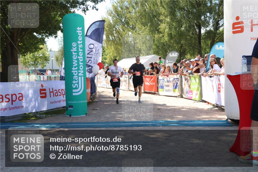 07.09.2025 - 19. Norderstedt Triathlon Zöllner http://msf.ph/oto/8785193 07.09.2025 13:14:47 Ziel 189, 717 meine-sportfotos.de