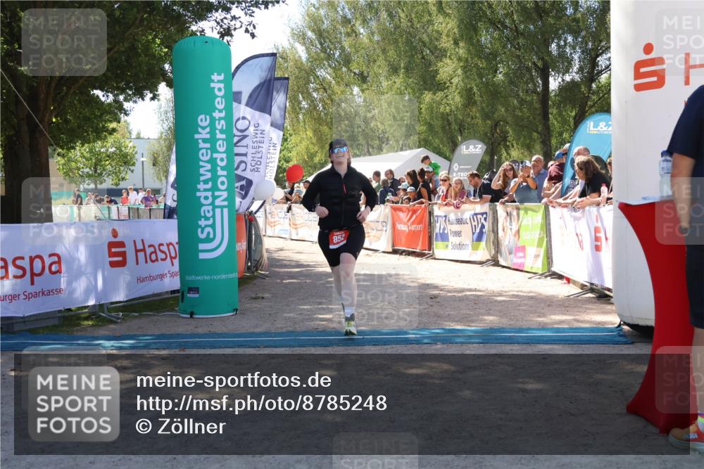 07.09.2025 - 19. Norderstedt Triathlon Zöllner http://msf.ph/oto/8785248 07.09.2025 13:15:07 Ziel 852 meine-sportfotos.de