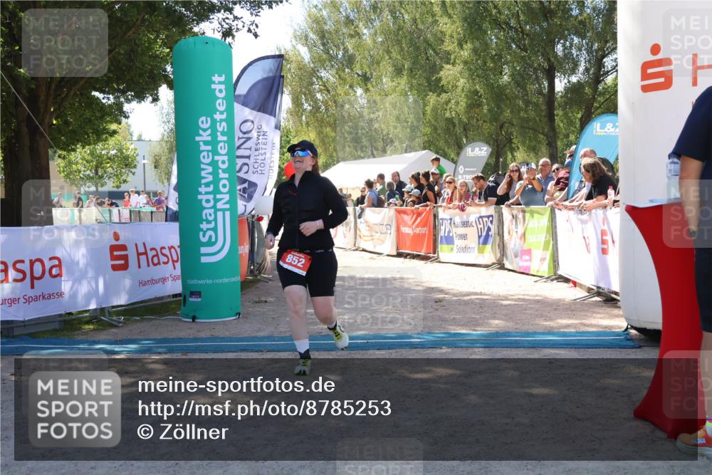 07.09.2025 - 19. Norderstedt Triathlon Zöllner http://msf.ph/oto/8785253 07.09.2025 13:15:08 Ziel 852 meine-sportfotos.de