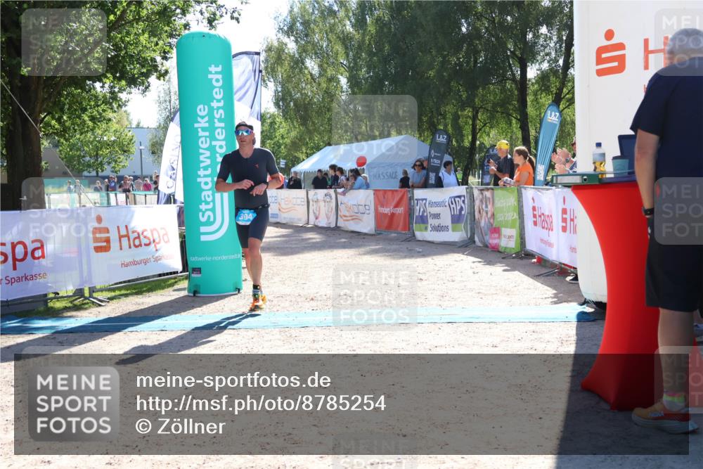 07.09.2025 - 19. Norderstedt Triathlon Zöllner http://msf.ph/oto/8785254 07.09.2025 15:29:21 Ziel 394, 990 meine-sportfotos.de