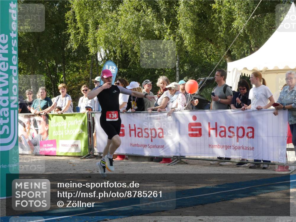 07.09.2025 - 19. Norderstedt Triathlon Zöllner http://msf.ph/oto/8785261 07.09.2025 12:38:31 Ziel 136, 859 meine-sportfotos.de