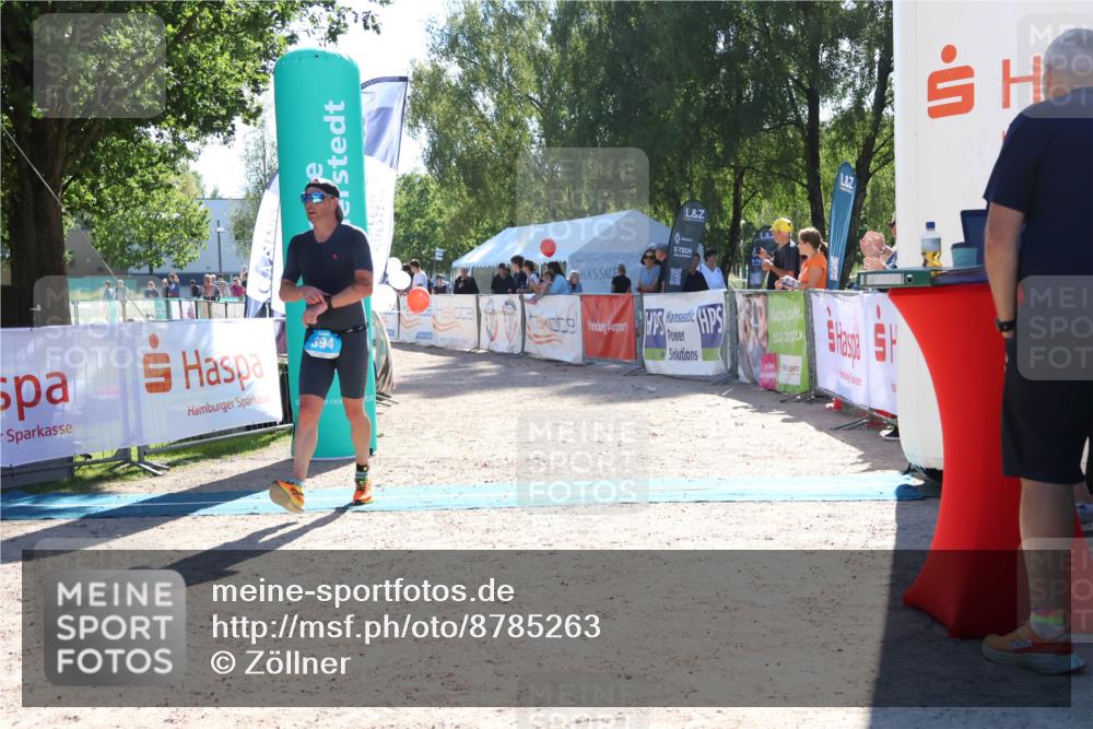 07.09.2025 - 19. Norderstedt Triathlon Zöllner http://msf.ph/oto/8785263 07.09.2025 15:29:22 Ziel 394, 990 meine-sportfotos.de