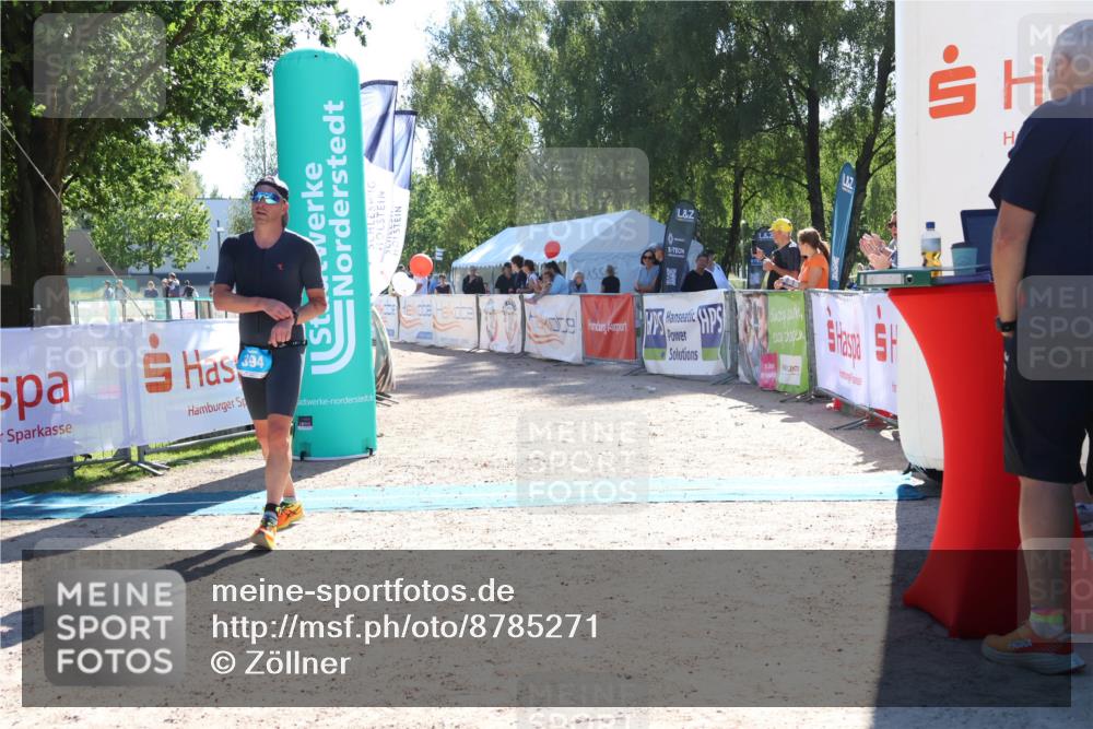 07.09.2025 - 19. Norderstedt Triathlon Zöllner http://msf.ph/oto/8785271 07.09.2025 15:29:22 Ziel 394, 990 meine-sportfotos.de