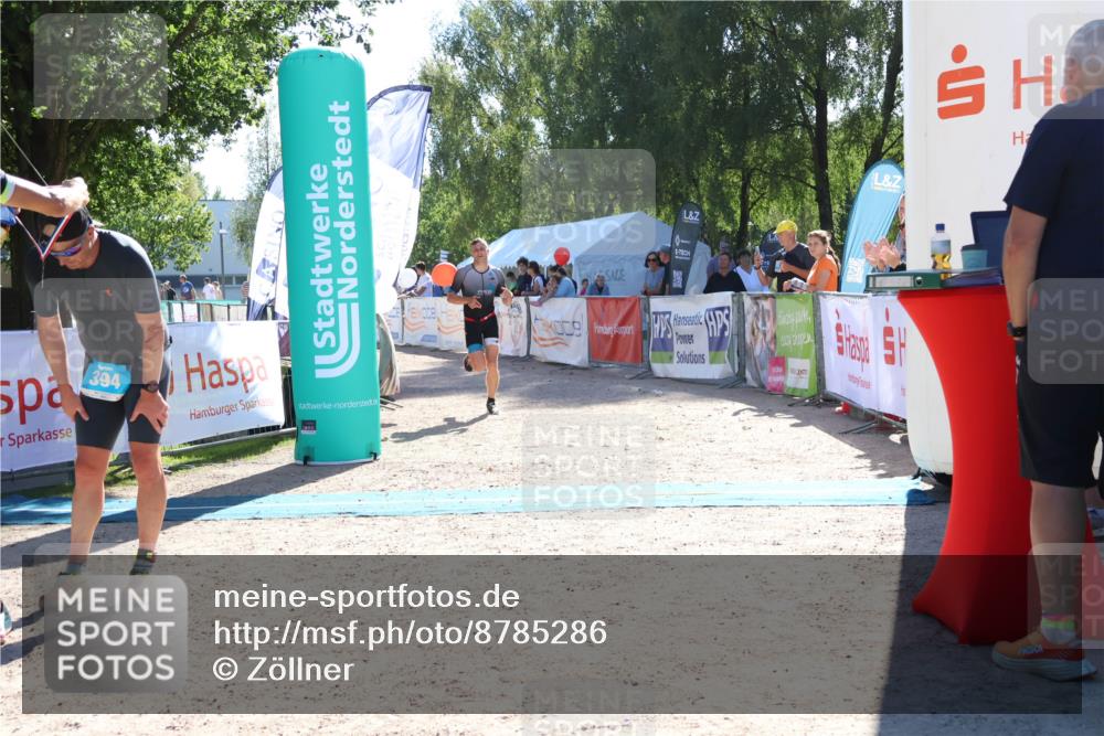 07.09.2025 - 19. Norderstedt Triathlon Zöllner http://msf.ph/oto/8785286 07.09.2025 15:29:24 Ziel 394, 990 meine-sportfotos.de