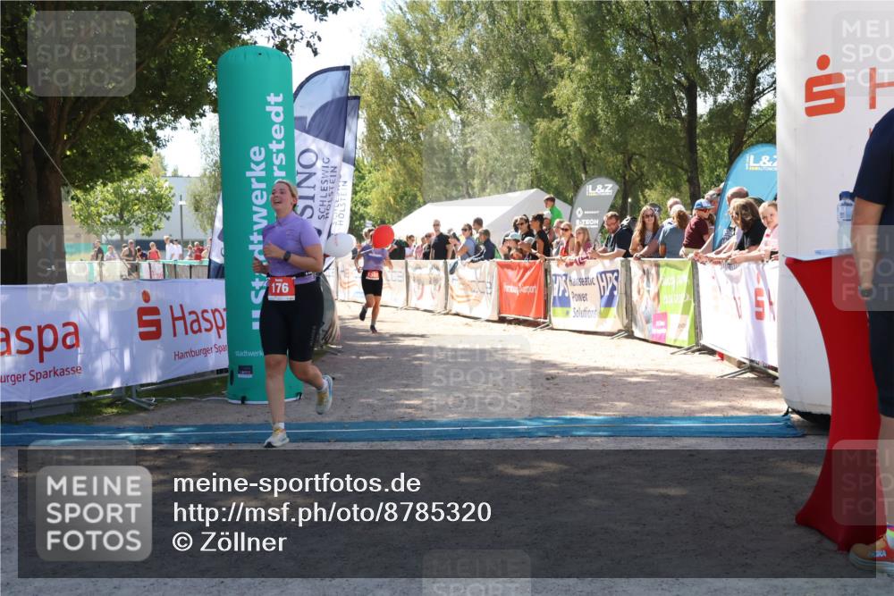 07.09.2025 - 19. Norderstedt Triathlon Zöllner http://msf.ph/oto/8785320 07.09.2025 13:15:19 Ziel 176, 1382 meine-sportfotos.de