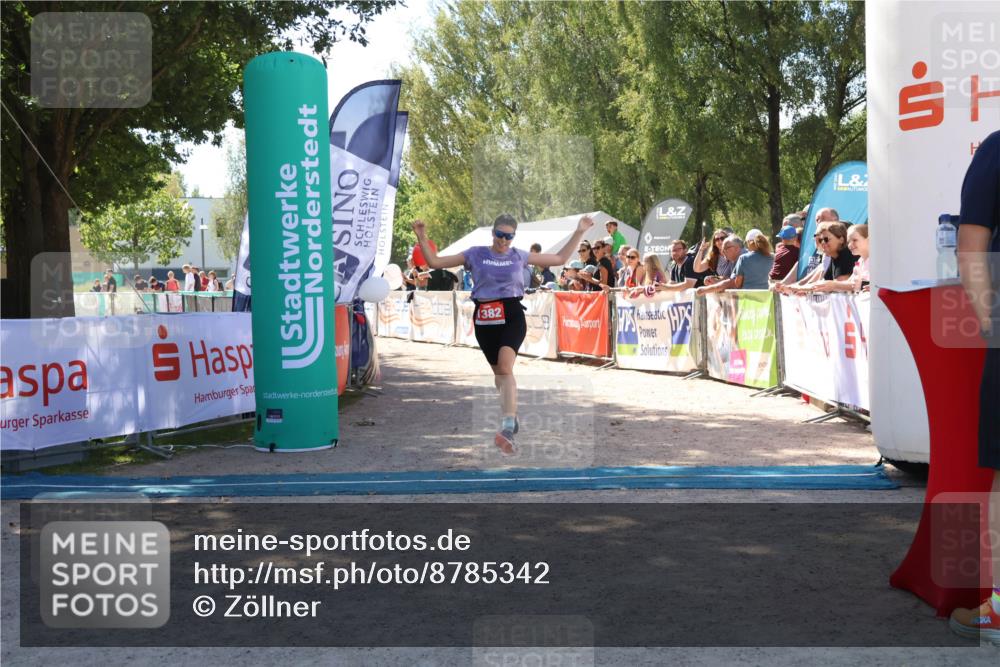 07.09.2025 - 19. Norderstedt Triathlon Zöllner http://msf.ph/oto/8785342 07.09.2025 13:15:21 Ziel 176, 1382 meine-sportfotos.de