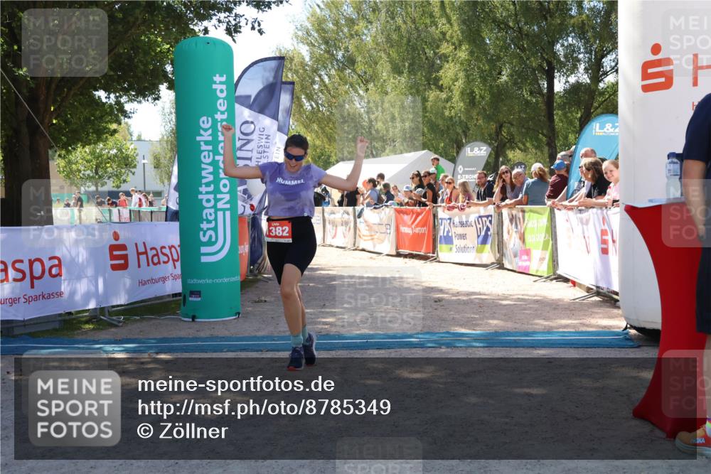07.09.2025 - 19. Norderstedt Triathlon Zöllner http://msf.ph/oto/8785349 07.09.2025 13:15:22 Ziel 176, 308, 1382 meine-sportfotos.de
