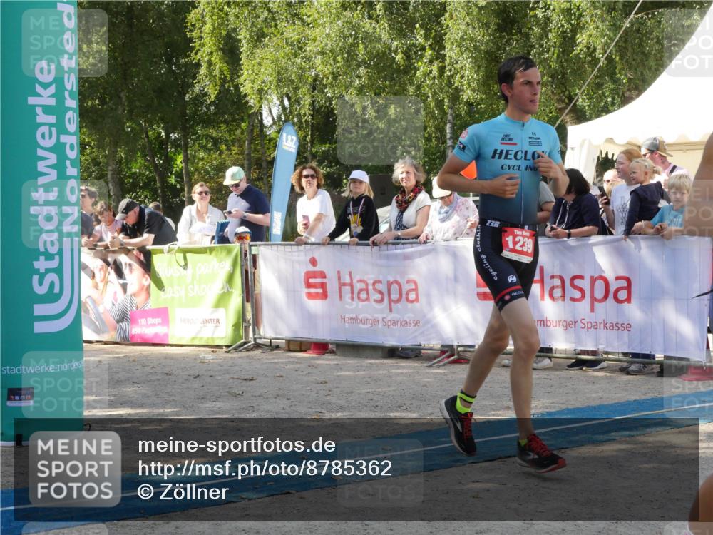 07.09.2025 - 19. Norderstedt Triathlon Zöllner http://msf.ph/oto/8785362 07.09.2025 12:40:20 Ziel 748, 763, 767, 778, 1239 meine-sportfotos.de