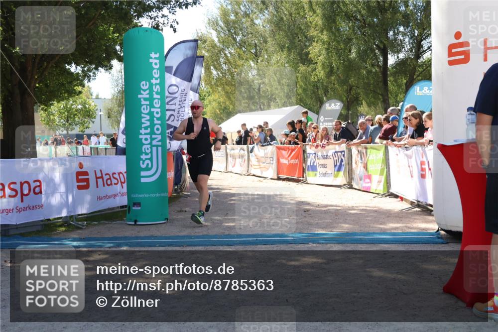 07.09.2025 - 19. Norderstedt Triathlon Zöllner http://msf.ph/oto/8785363 07.09.2025 13:15:27 Ziel 308, 1382 meine-sportfotos.de
