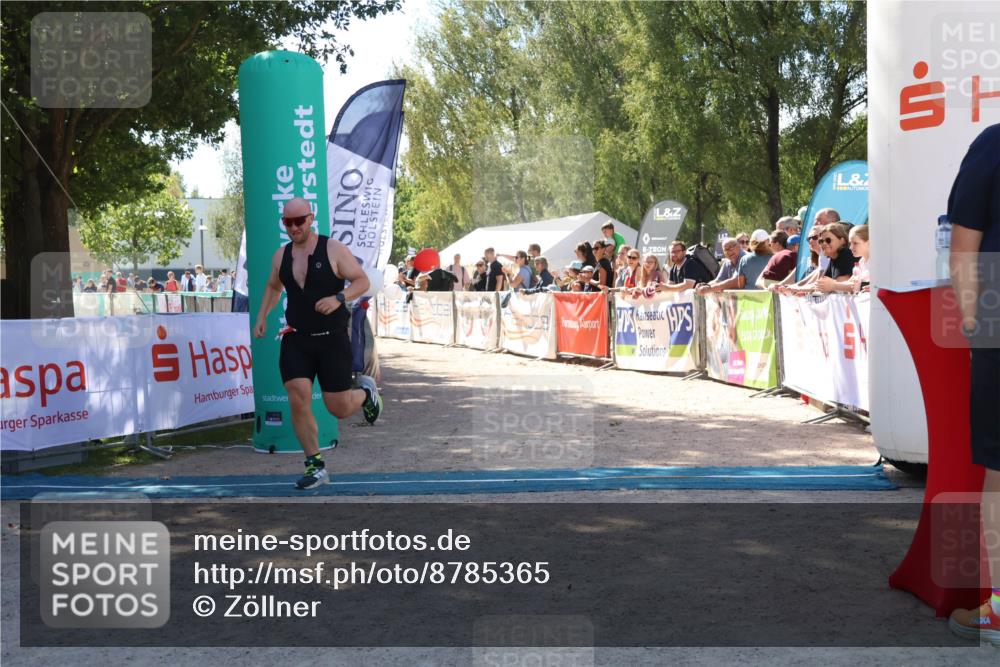 07.09.2025 - 19. Norderstedt Triathlon Zöllner http://msf.ph/oto/8785365 07.09.2025 13:15:27 Ziel 308, 1382 meine-sportfotos.de