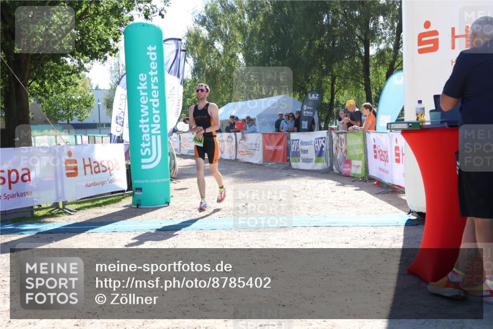 07.09.2025 - 19. Norderstedt Triathlon Zöllner http://msf.ph/oto/8785402 07.09.2025 15:29:52 Ziel 1002 meine-sportfotos.de