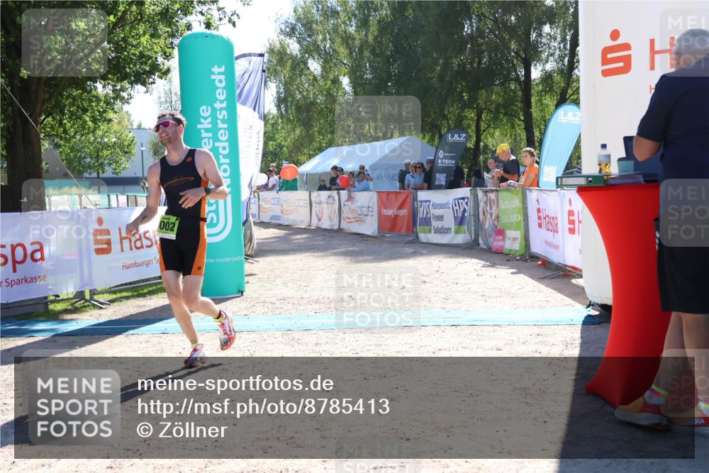 07.09.2025 - 19. Norderstedt Triathlon Zöllner http://msf.ph/oto/8785413 07.09.2025 15:29:53 Ziel 1002 meine-sportfotos.de