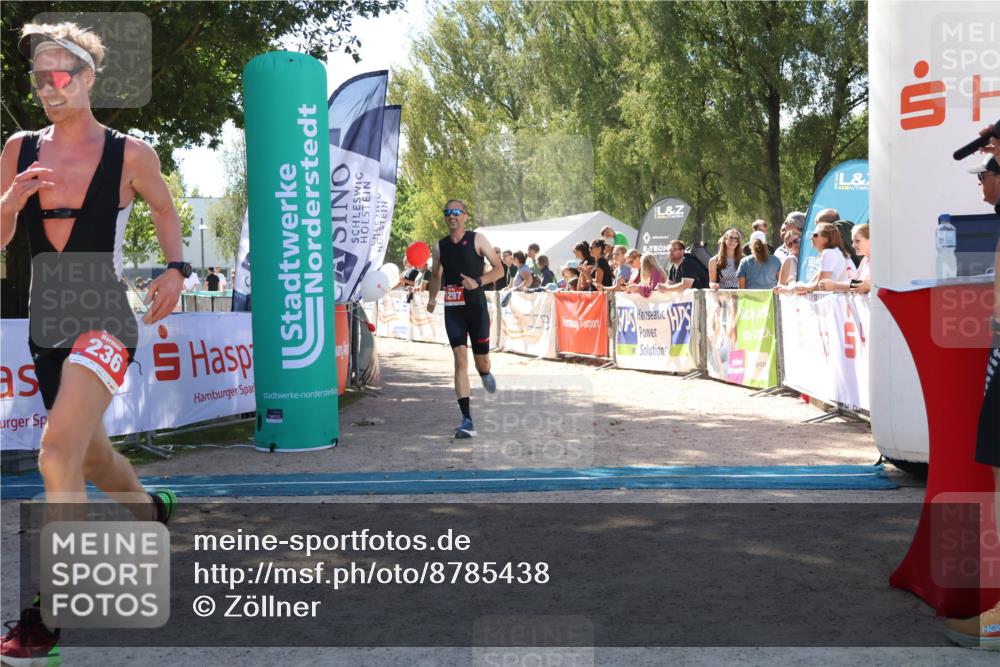 07.09.2025 - 19. Norderstedt Triathlon Zöllner http://msf.ph/oto/8785438 07.09.2025 13:16:05 Ziel 236, 1297 meine-sportfotos.de