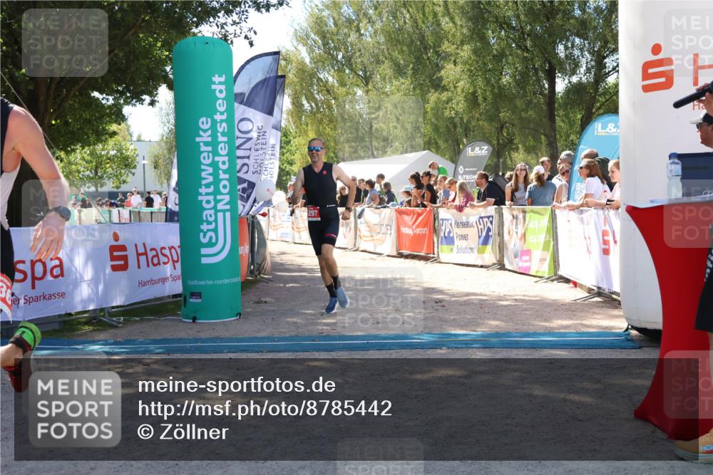 07.09.2025 - 19. Norderstedt Triathlon Zöllner http://msf.ph/oto/8785442 07.09.2025 13:16:05 Ziel 236, 1297 meine-sportfotos.de